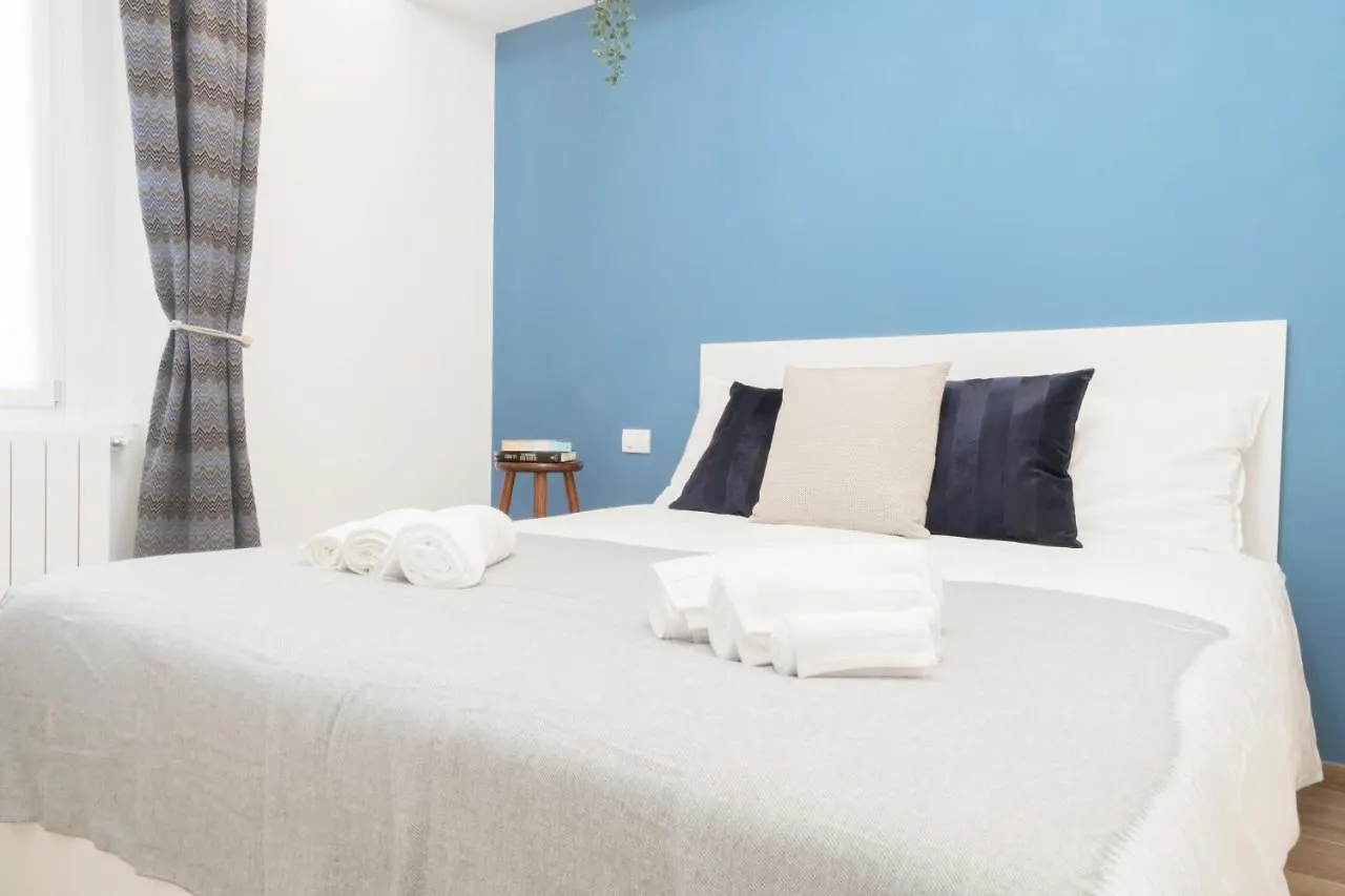 Brilla Marvelous Apartment In The Center Bergamo 0*,